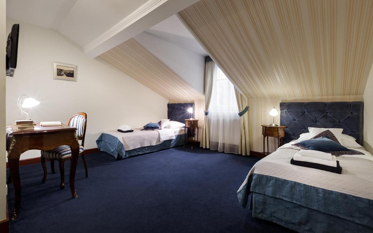 Hotel Stary Zdroj Свєрадув-Здруй Екстер'єр фото